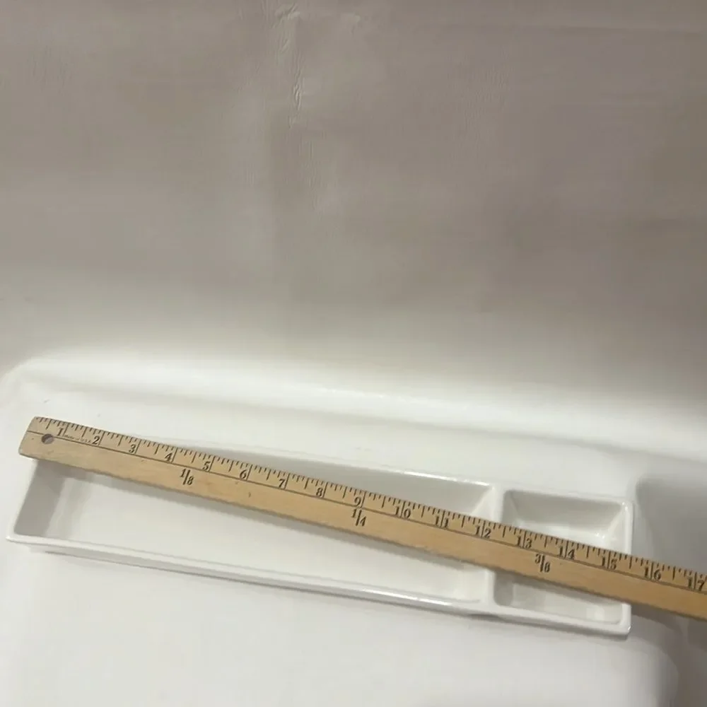 10 Strawberry Street Oven To Table White Rectangle Baking Dish 15 1/2 In Long